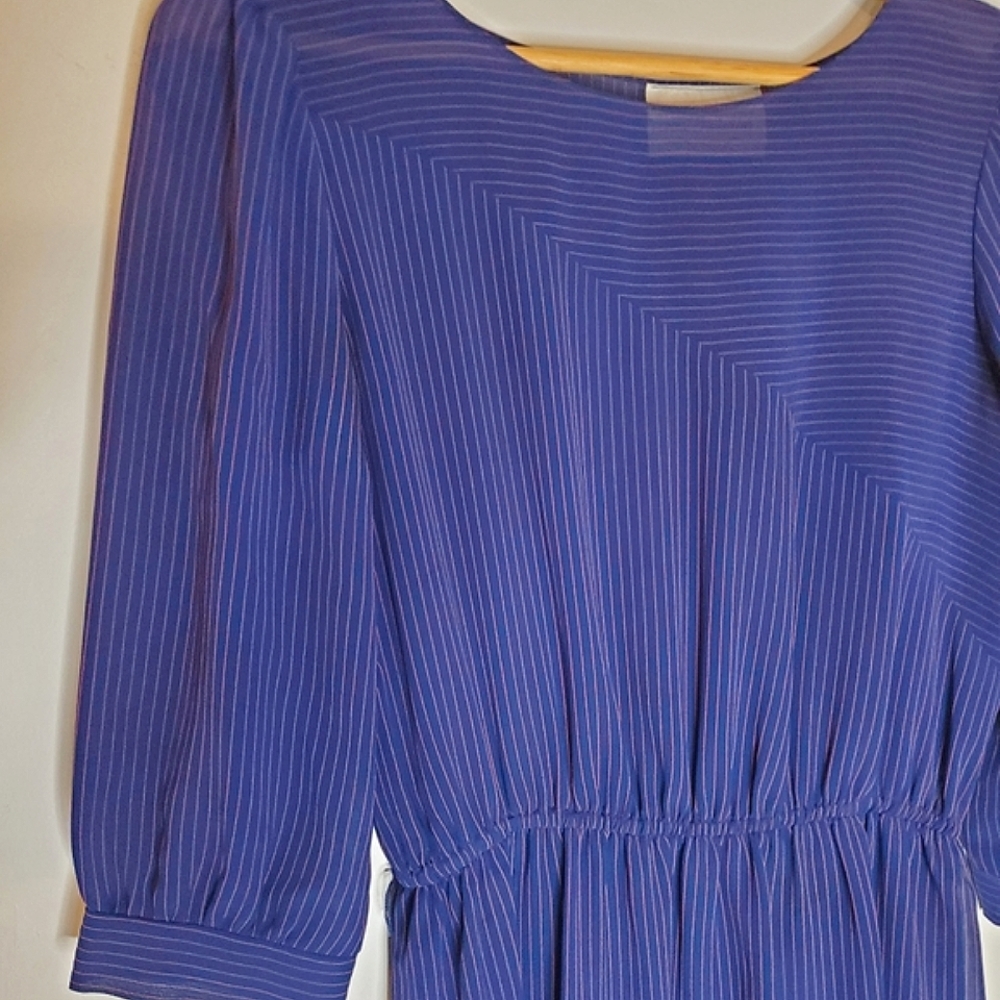 Out of Line Blue Gathered Vintage Midi Dress with Angular Red Stripes - Picture 5 of 16